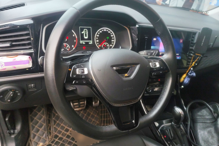 VS5 2021 car image #12