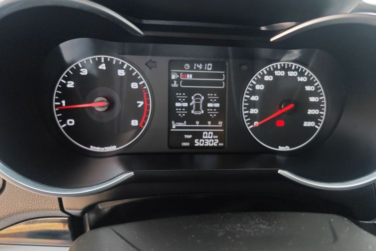 X70M 2021 car image #12