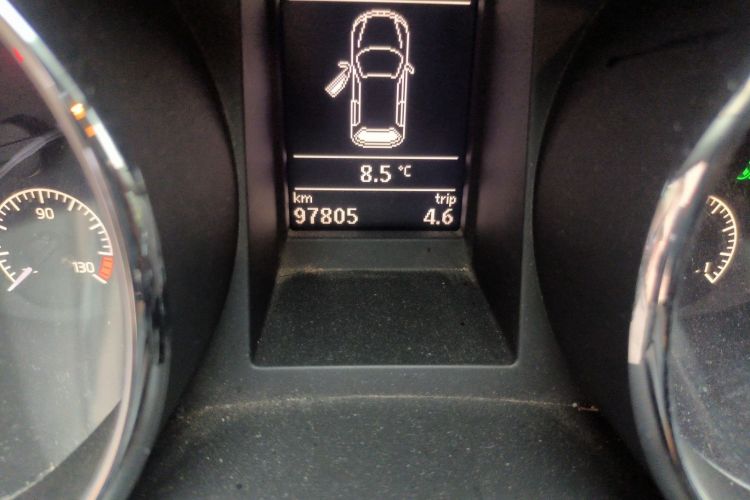 Skoda Yeti 2016 car image #12