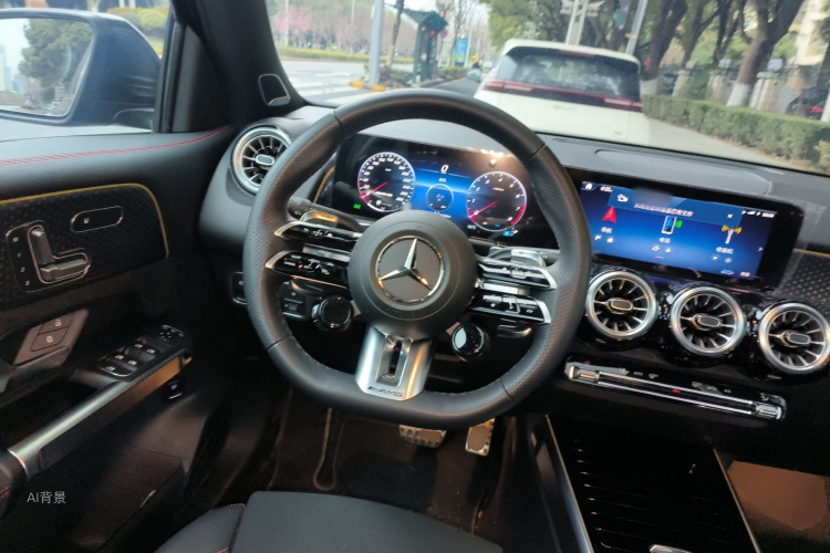 Mercedes-Benz GLB AMG 2025 car image #12