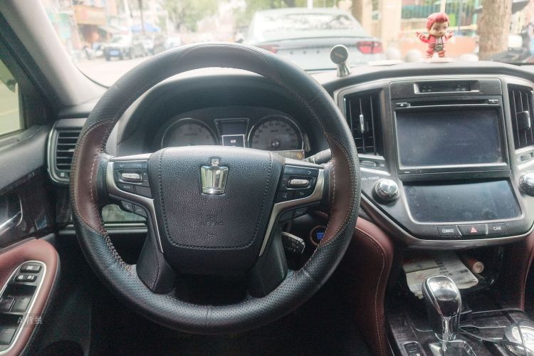 丰田 皇冠 2017 #12 丰田 皇冠 2017 汽车图片 #12