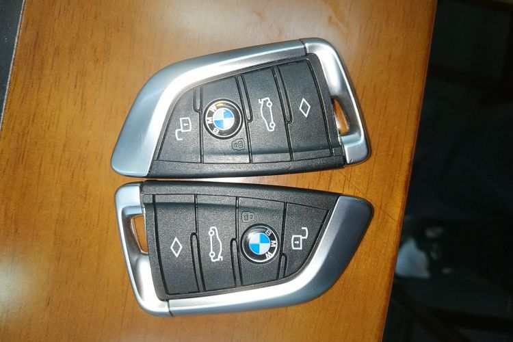 BMW M3 2024 изображение автомобиля #12