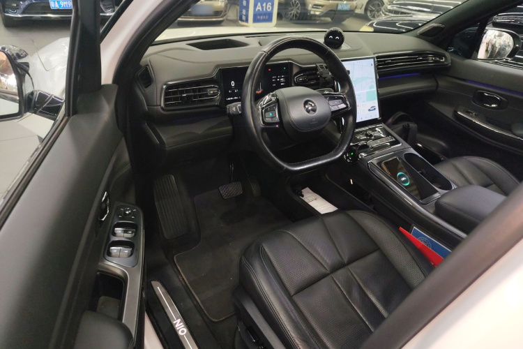 NIO ES8 2021 car image #12