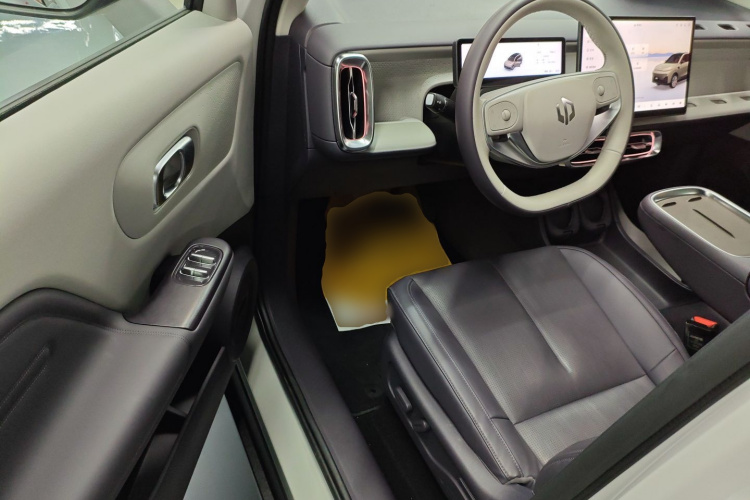 零跑汽车 零跑B10 2025 汽车图片 #12