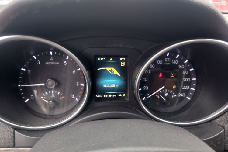 Haval H8 2015 изображение автомобиля #12