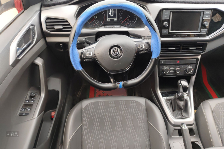 Volkswagen T-Cross 2020 car image #12