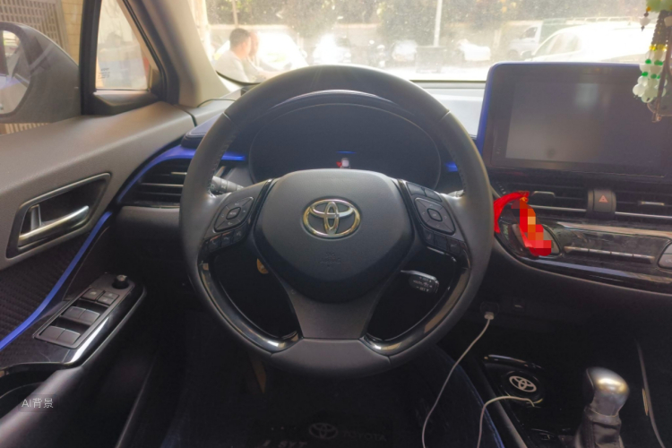 Toyota C-HR 2021 car image #12