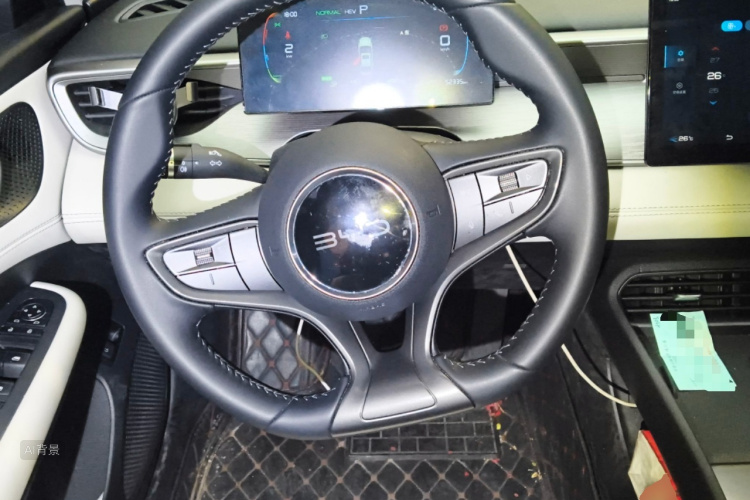 BYD Seal 05 DM-i 2025 car image #12