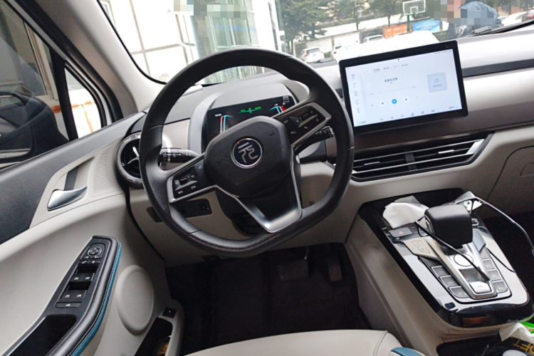 BYD Yuan Pro 2024 car image #12