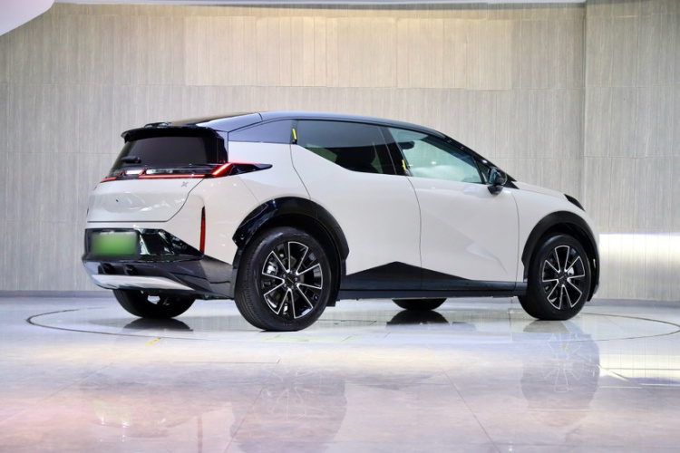 Zeekr X 2024 immagine di auto #12