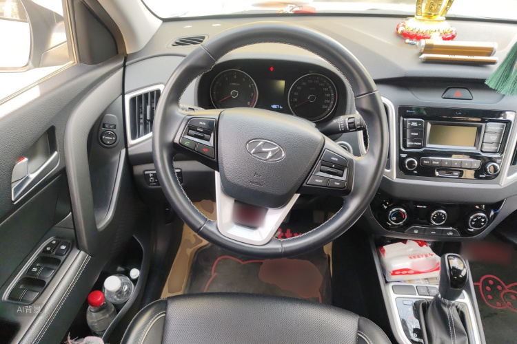 Hyundai ix25 2018 #12 Hyundai ix25 2018 car image #12