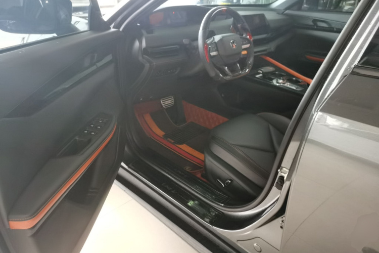 Changan UNI-V 2023 immagine di auto #12