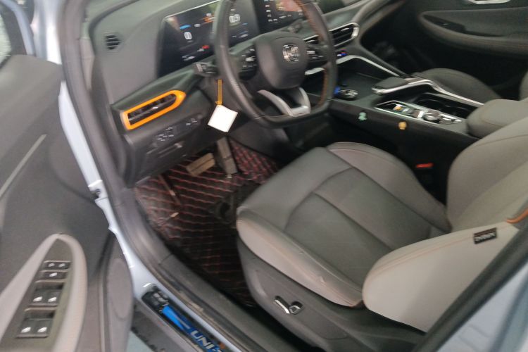 Changan UNI-T 2021 car image #12