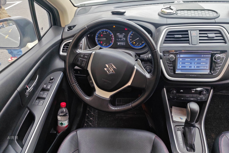 Suzuki S-Cross 2014 immagine di auto #12