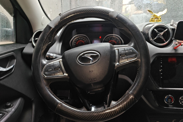 Soueast DX3 2017 car image #12