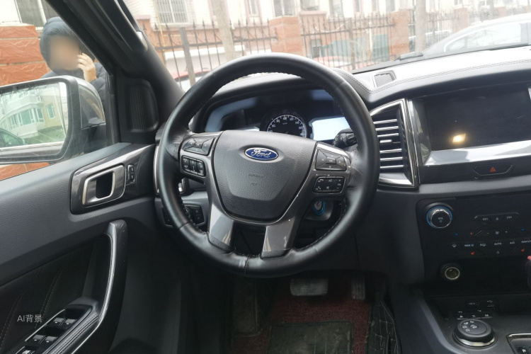 Ford Everest 2018 immagine di auto #12