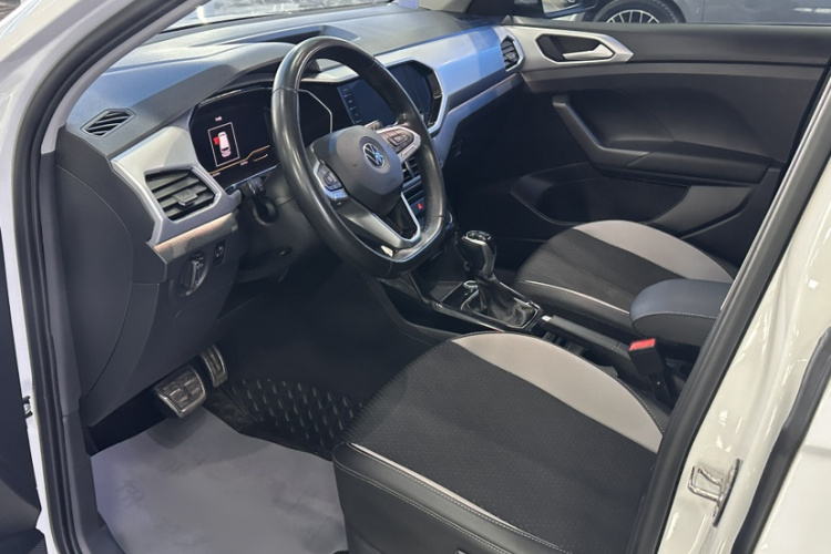 Tacqua 2021 car image #12