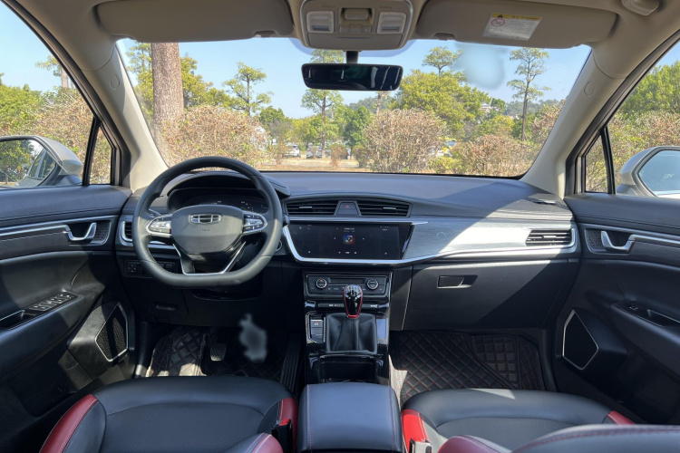 Emgrand GS 2021 car image #12