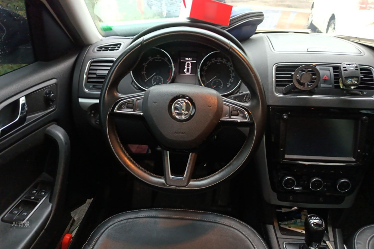 Skoda Yeti 2016 car image #12