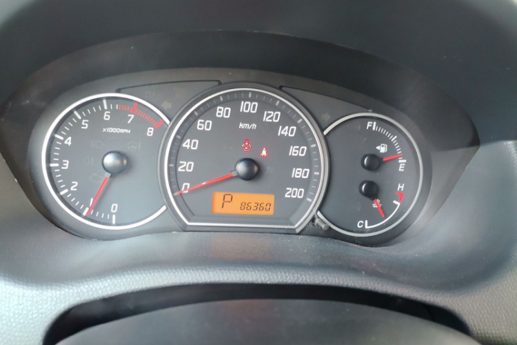 铃木 雨燕 2016 汽车图片 #12