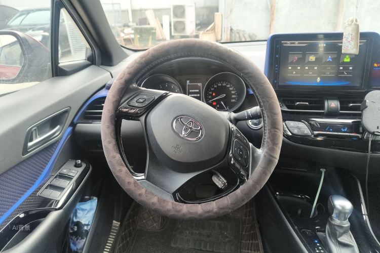 Toyota C-HR 2019 #12 Toyota C-HR 2019 car image #12