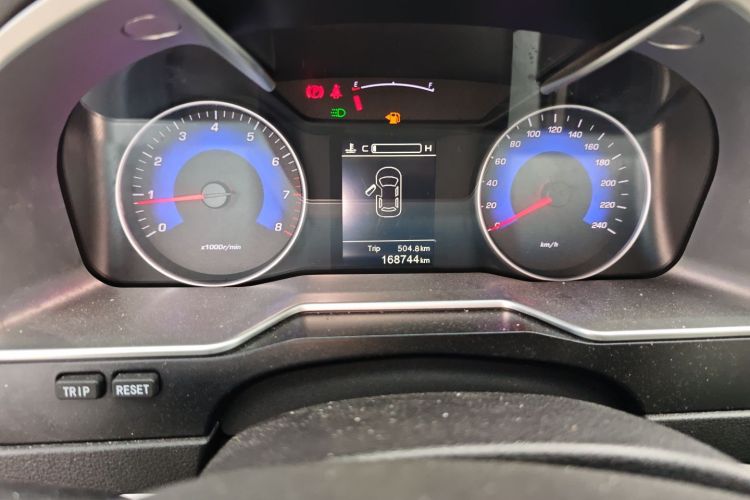 GEELY Emgrand 2016 car image #12