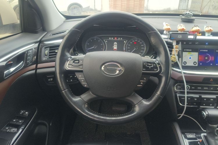 GAC Trumpchi GS8 2018 صورة سيارة #12