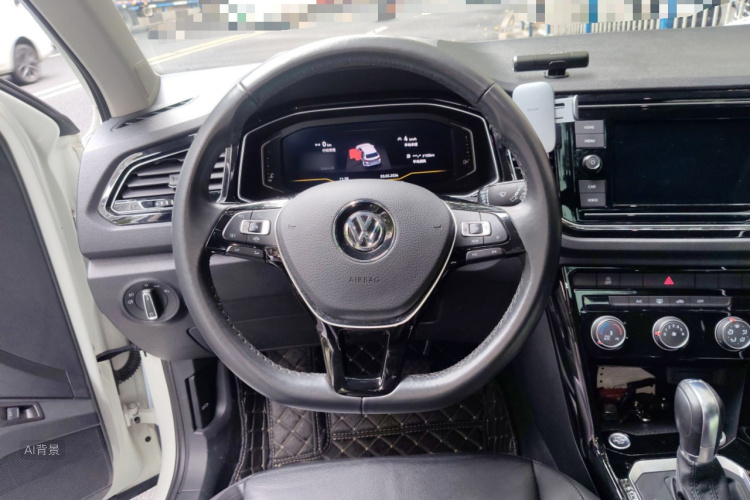 T-Roc 2020 #12 T-Roc 2020 car image #12