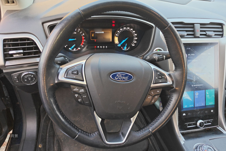 Ford Mondeo 2021 car image #12