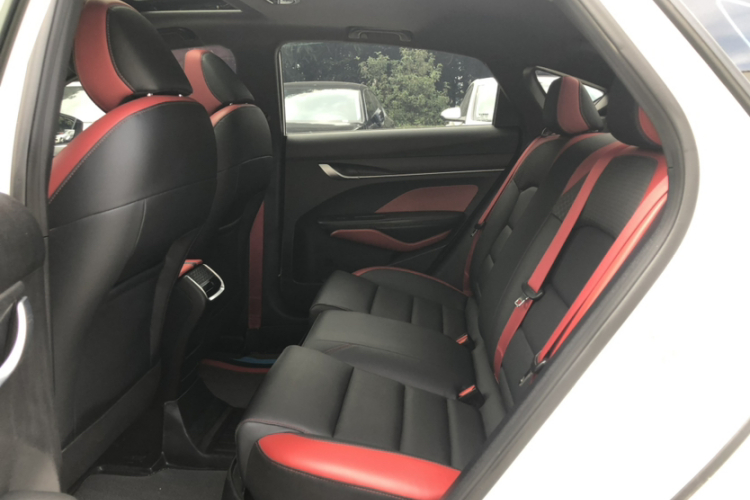 GEELY Binray 2021 car image #12