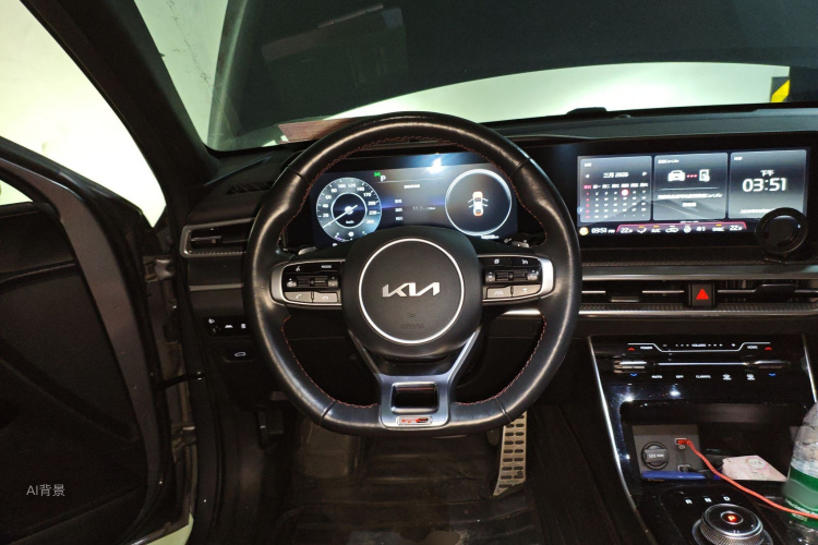 Kia K5 2021 car image #12