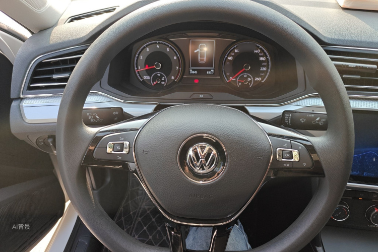 Volkswagen Lamando 2019 car image #12