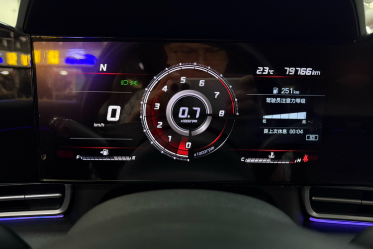 Hyundai Elantra 2020 immagine di auto #12