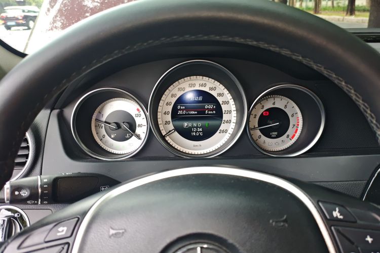 Mercedes-Benz C Class 2014 #12 Mercedes-Benz C Class 2014 car image #12