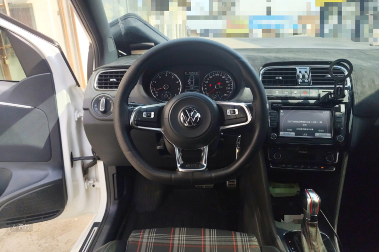 Volkswagen Polo 2016 #12 Volkswagen Polo 2016 car image #12