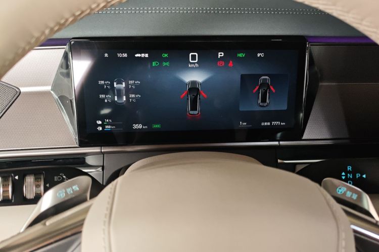 BYD Tang L 2025 immagine di auto #12