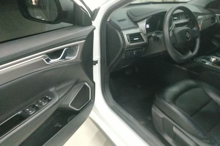 睿蓝汽车 枫叶60s 2025 汽车图片 #12