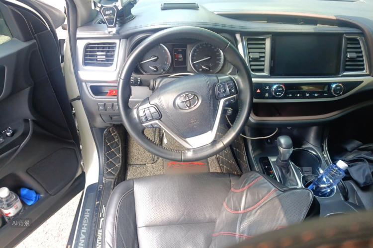 Toyota Highlander 2019 car image #12