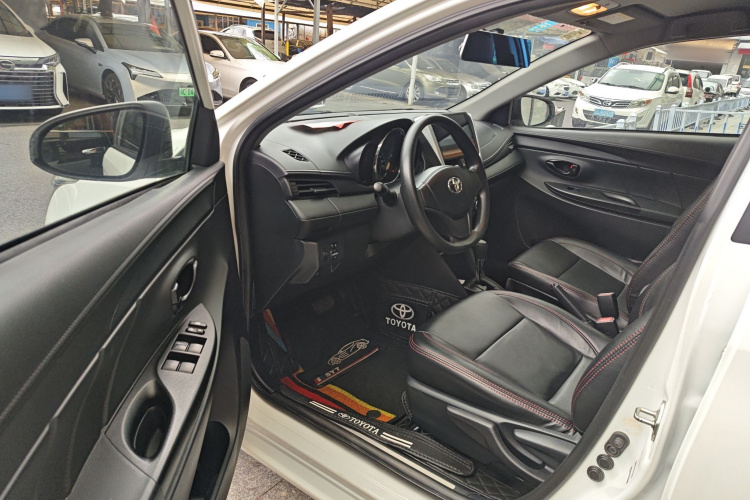 Toyota Yaris L Zhixiang 2018 immagine di auto #12