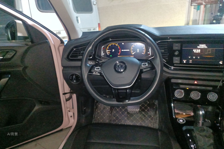 T-Roc 2020 #12 T-Roc 2020 car image #12