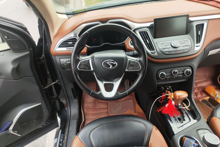 Soueast DX7 2015 صورة سيارة #12