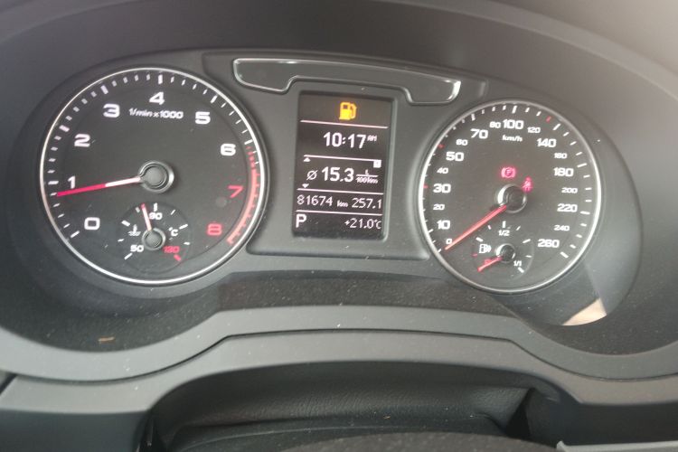 Audi Q3 2017 immagine di auto #12