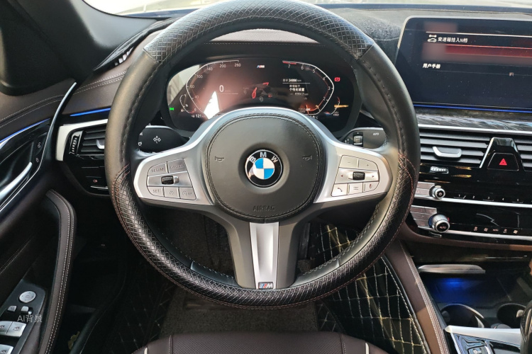 BMW 5 Series 2024 #12 BMW 5 Series 2024 car image #12