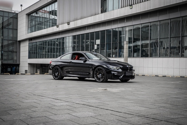 BMW M4 2019 image de voiture #12