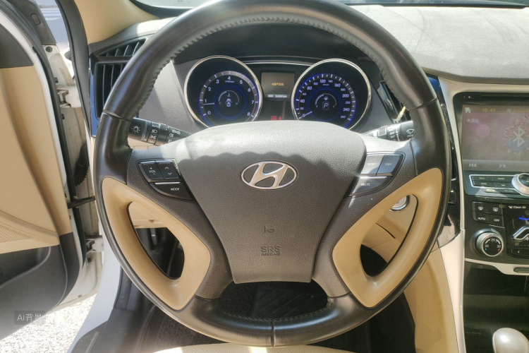 Hyundai Sonata 2015 immagine di auto #12