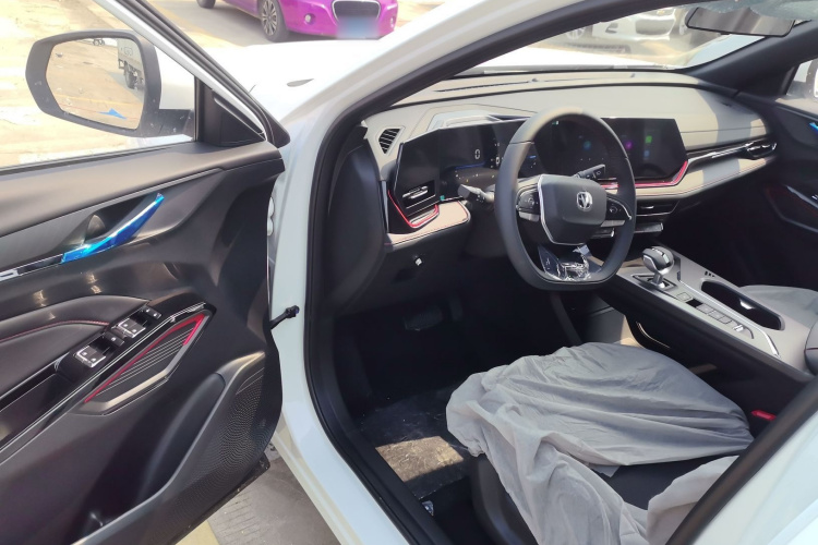 Changan X5 PLUS 2025 immagine di auto #12