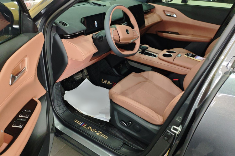 Changan UNI-Z 2024 car image #12