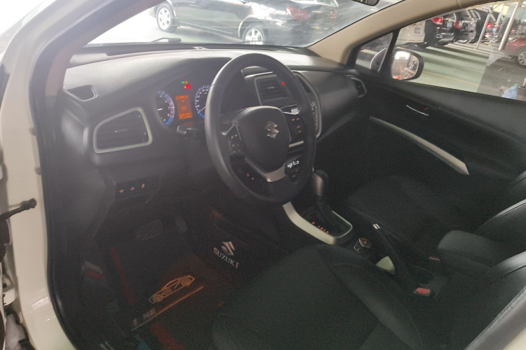 Suzuki S-Cross 2015 صورة سيارة #12