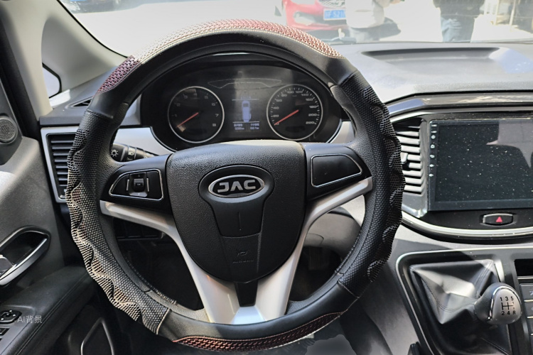 JAC 2021 car image #12