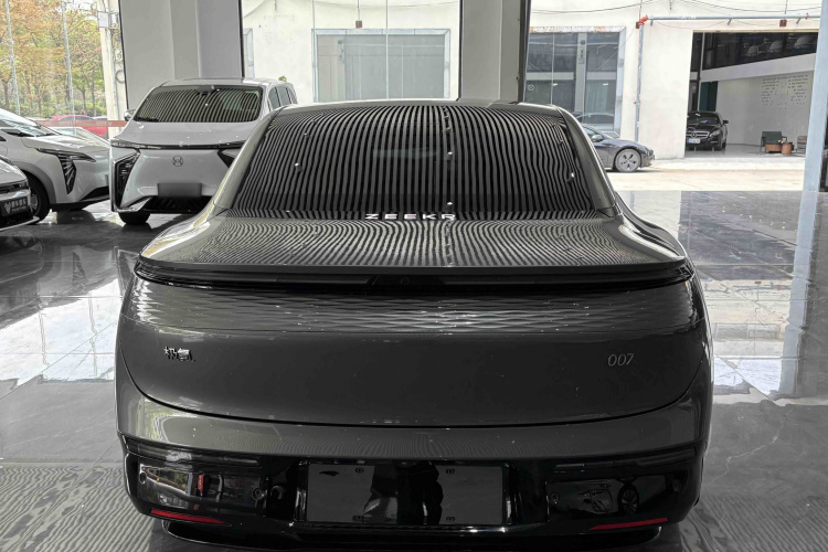 极氪 极氪007 2024 汽车图片 #12